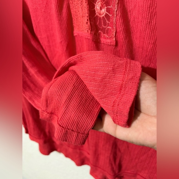 Free People Lola Lace Trim V-Neck Top Sz Small - Picture 4 of 7